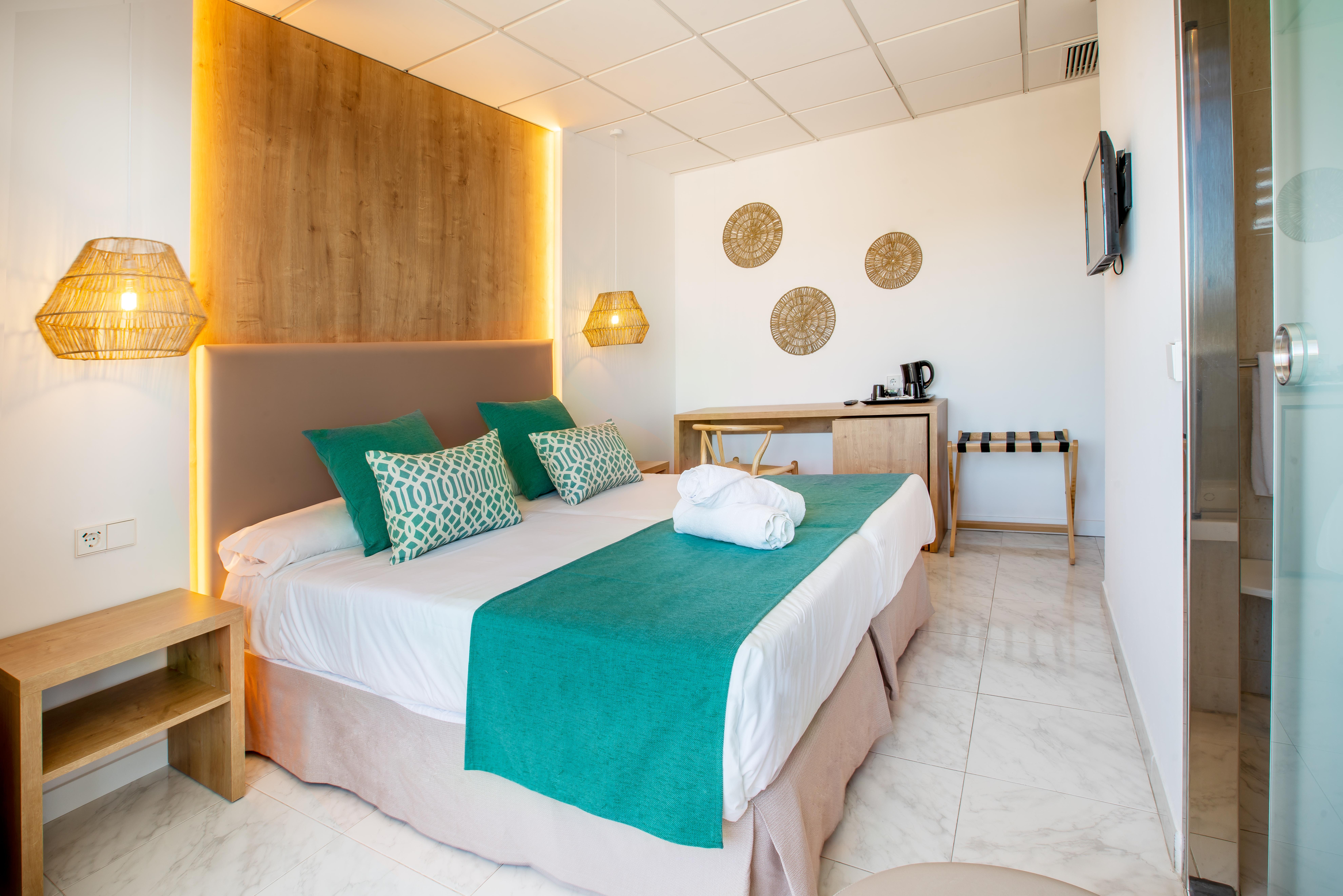 Bahia De Alcudia Hotel & Spa 阿尔库迪亚港 外观 照片