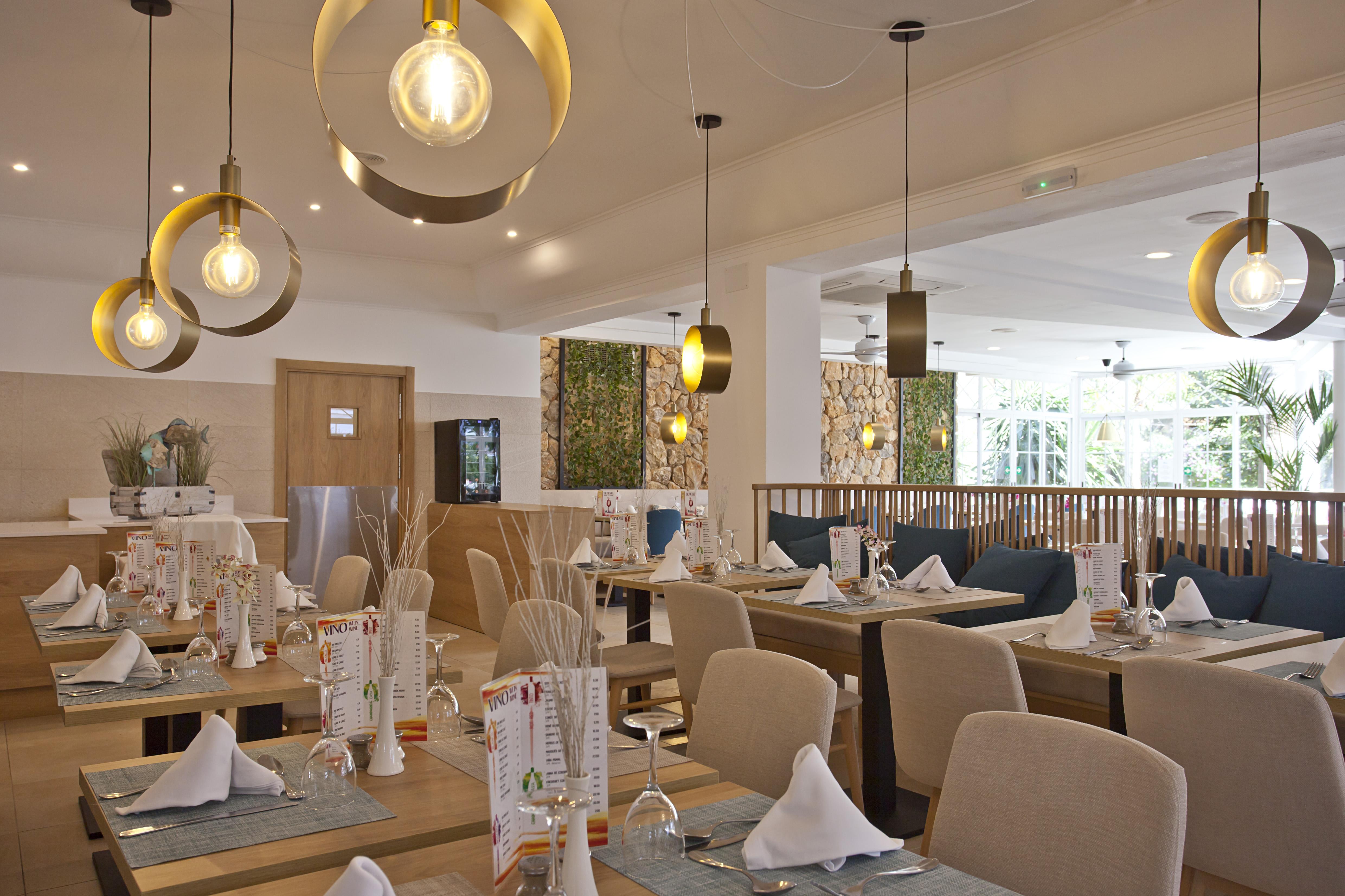 Bahia De Alcudia Hotel & Spa 阿尔库迪亚港 外观 照片
