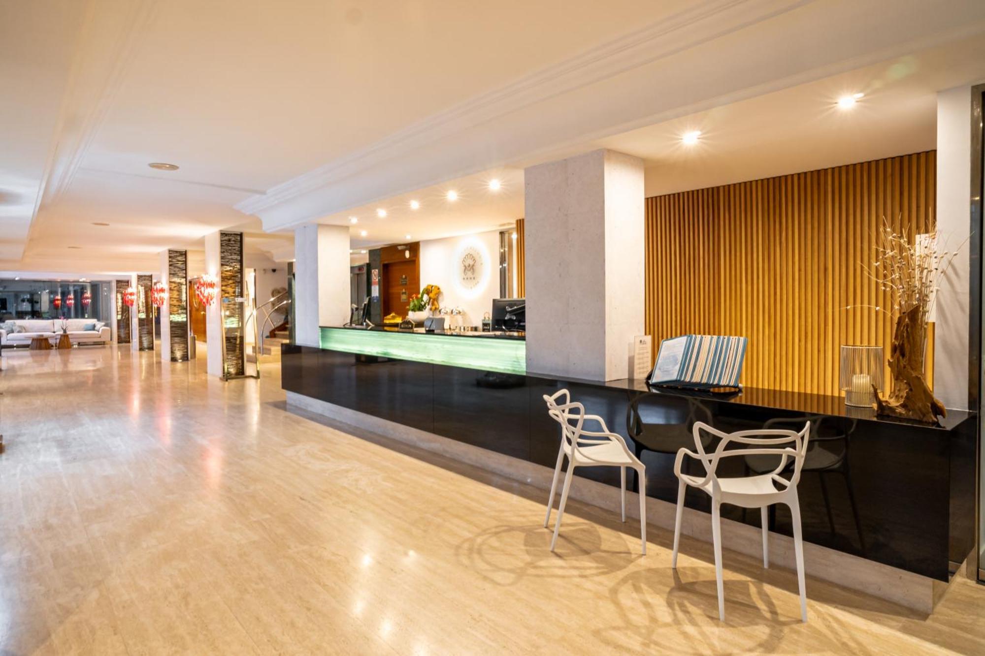 Bahia De Alcudia Hotel & Spa 阿尔库迪亚港 外观 照片