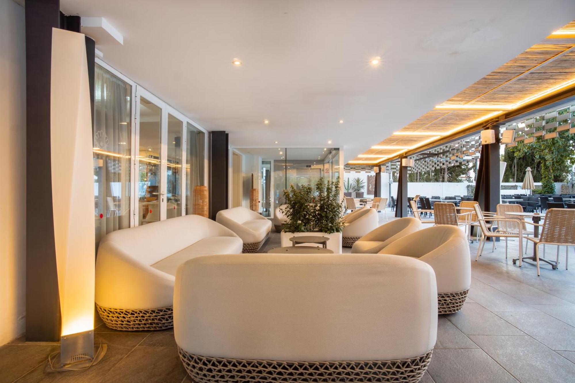 Bahia De Alcudia Hotel & Spa 阿尔库迪亚港 外观 照片